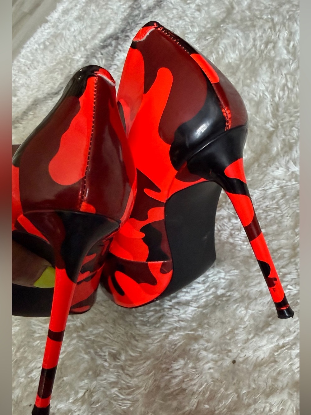 Steve Madden Red and Black Camouflage Patent Pointed-Toe Stiletto Heels - Picture 7 of 9